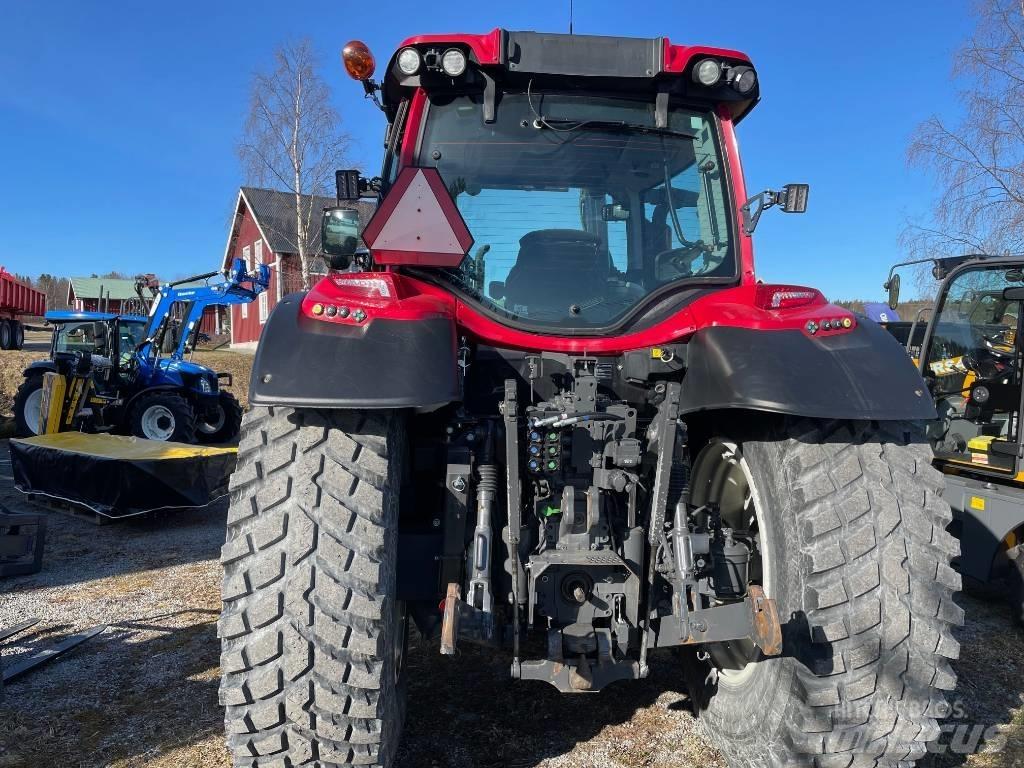 Valtra Valmet N134 Traktoren