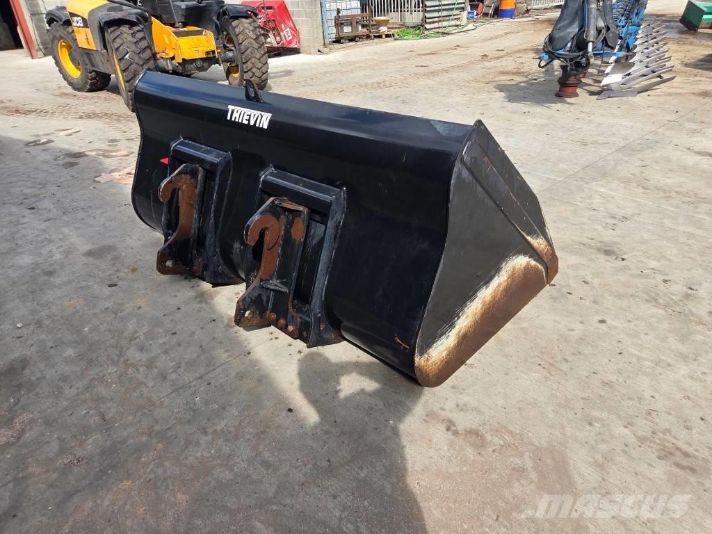 JLG 2450 / 2400 Frontladerzubehör