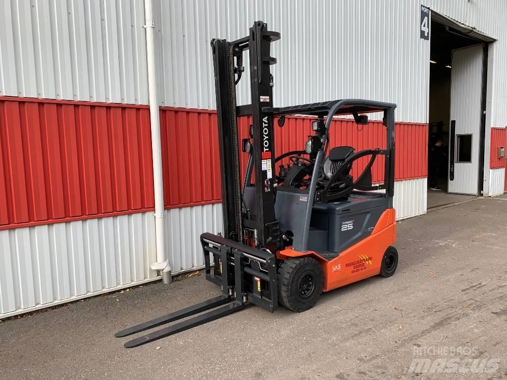 Toyota 8 FB MKT 25 Elektrostapler