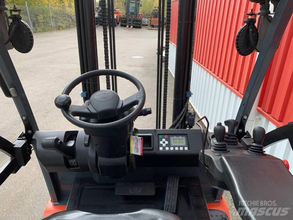 Toyota 8 FB MKT 25 Elektrostapler