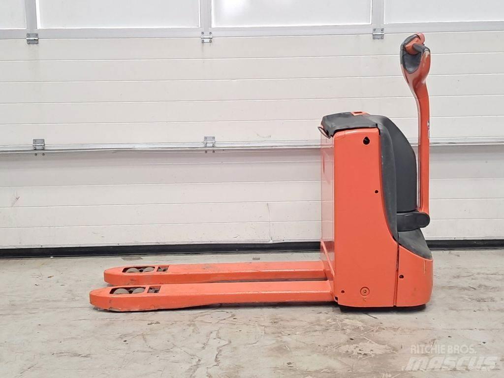 Linde T16 Niedergabelstapler
