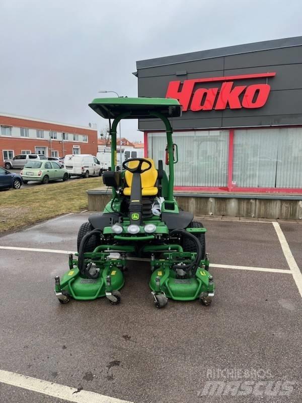 John Deere 7400A Rasentrimmer und -mäher