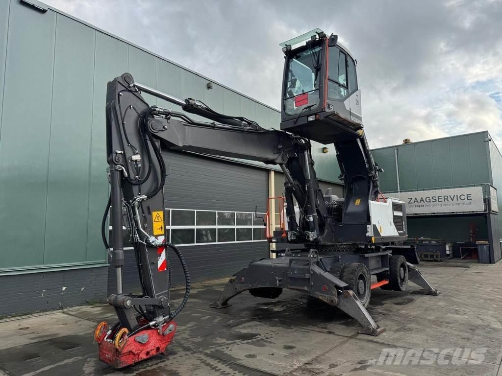 Volvo EW220 E Materialumschlag