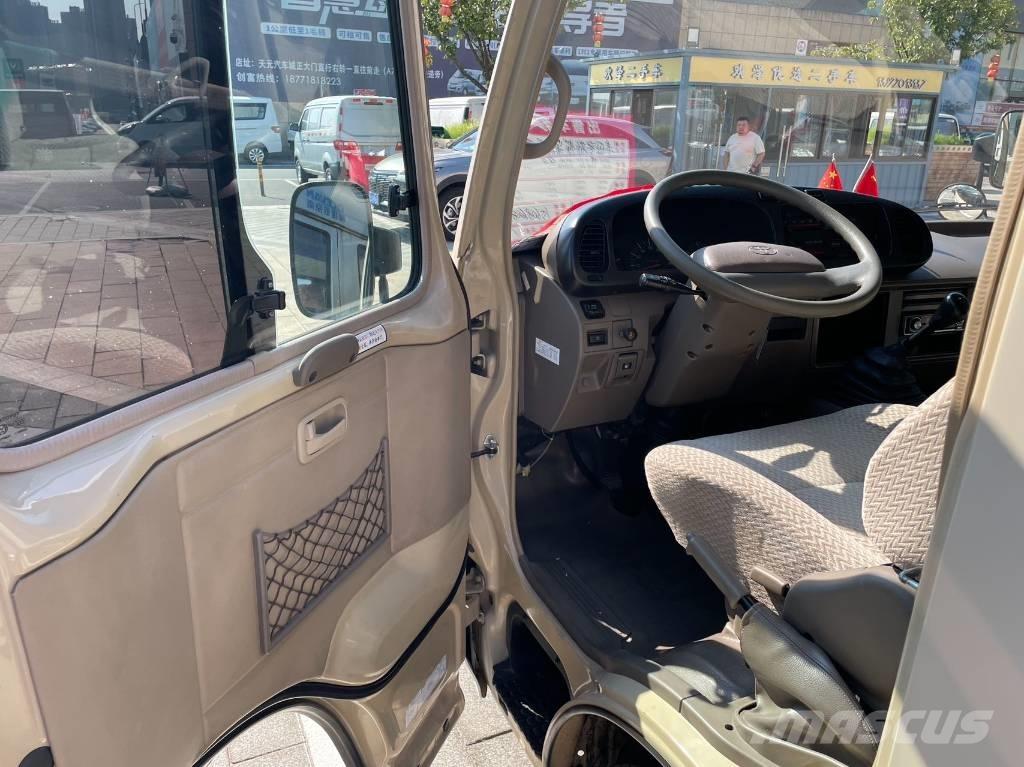 Toyota Coaster Bus Minibusse