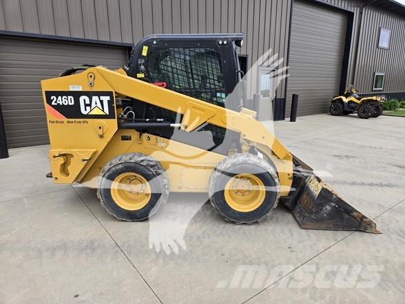 CAT 246D Kompaktlader
