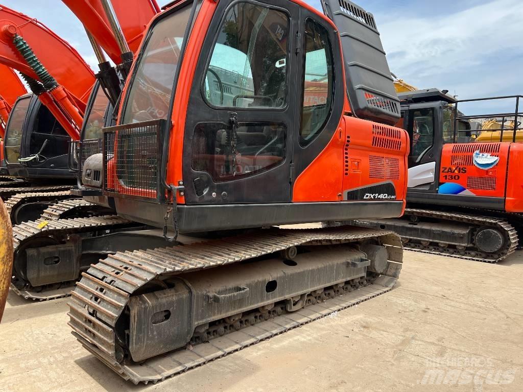 Doosan DX140 Raupenbagger