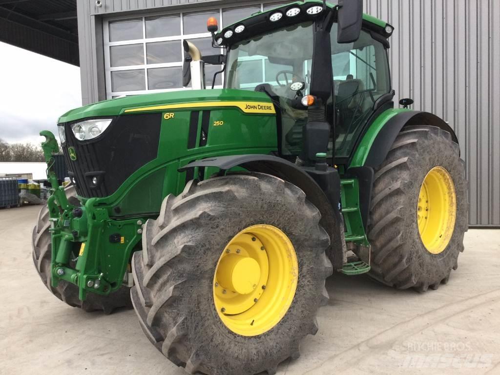 John Deere 6R250 Traktoren