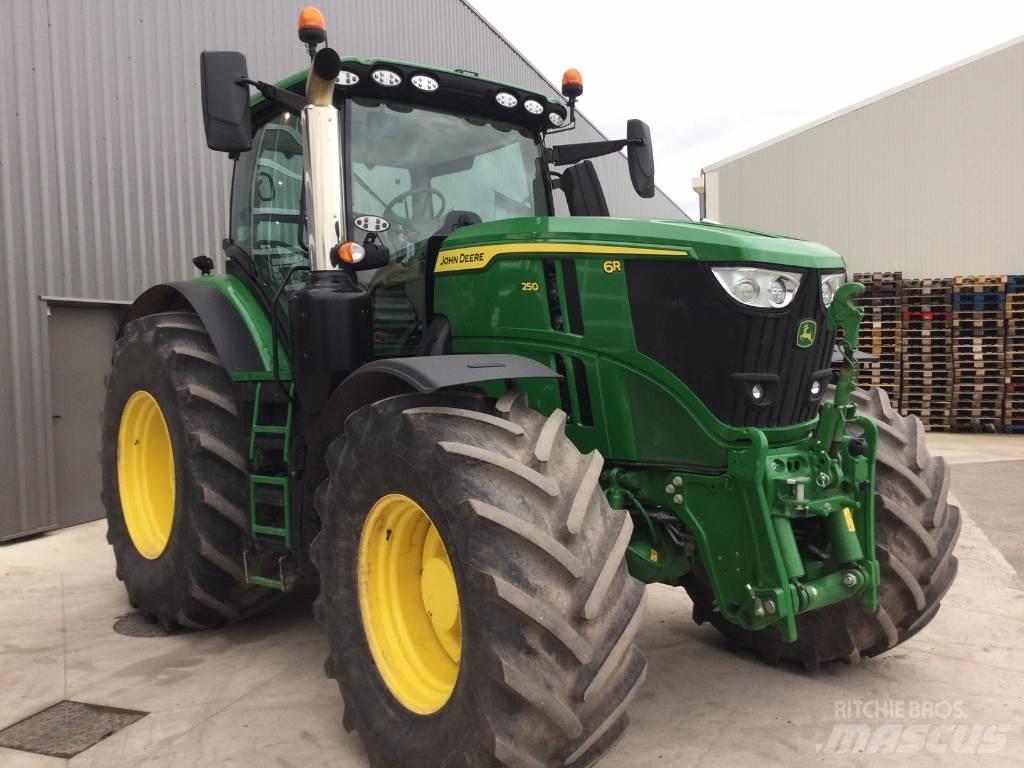 John Deere 6R250 Traktoren