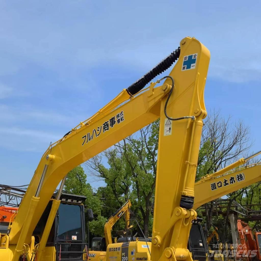 Komatsu PC 220-8/ Raupenbagger