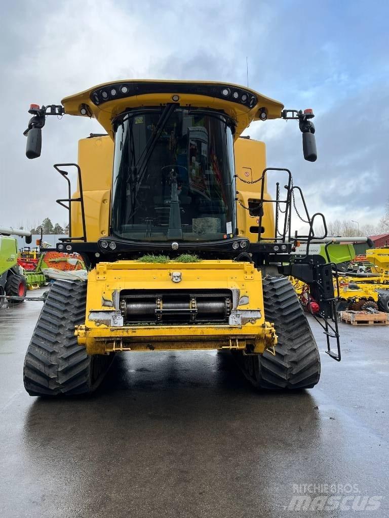 New Holland CR 9.90 Mähdrescher