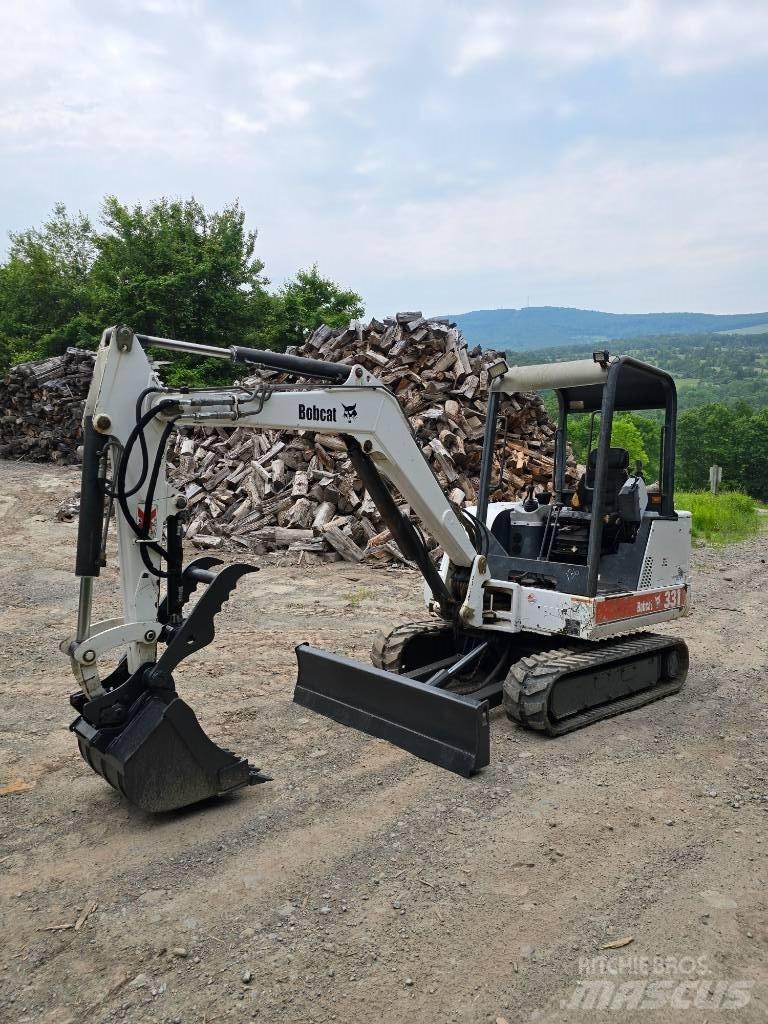 Bobcat X 331 Minibagger < 7t