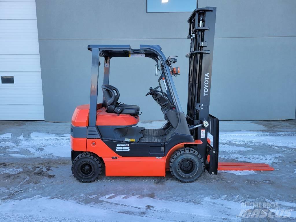 Toyota 8FB25 Elektrostapler