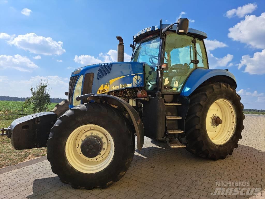 New Holland T 8050 Traktoren