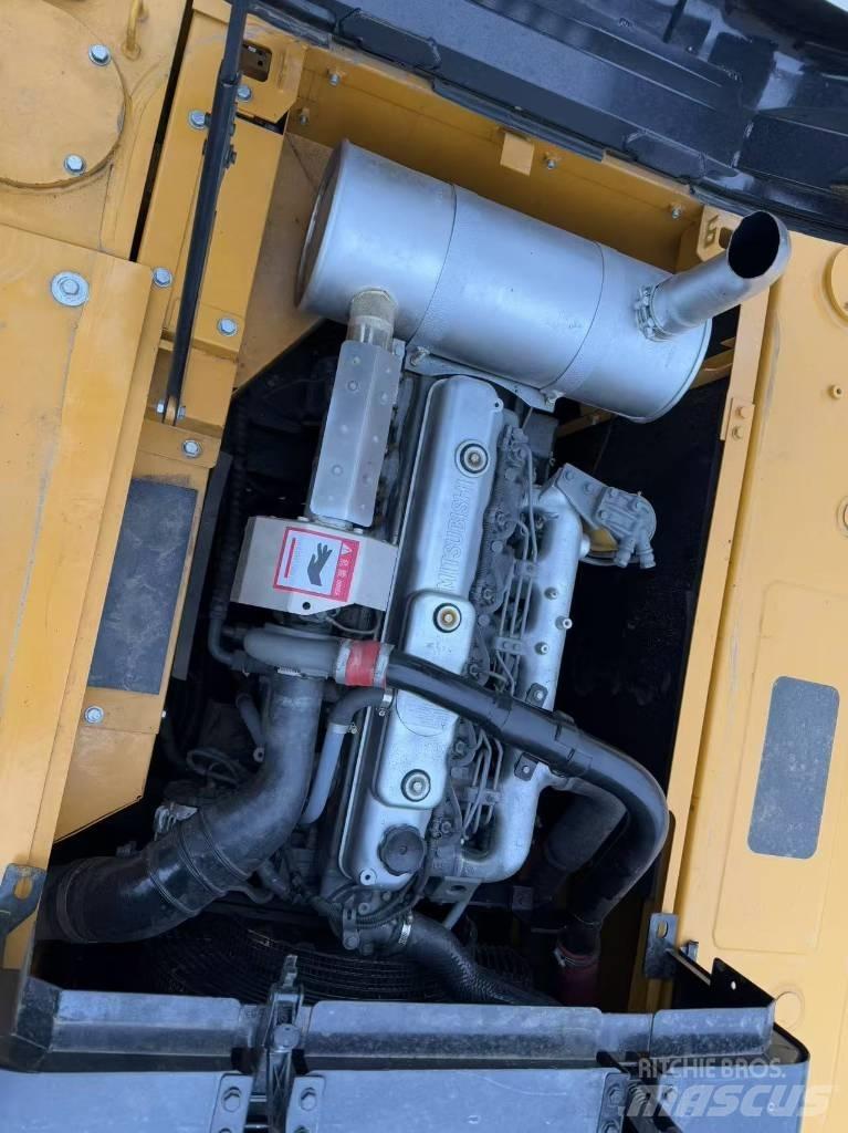 Sany SY 215 C Raupenbagger