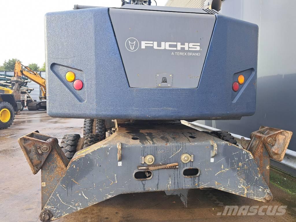 Fuchs MHL 350 F Materialumschlag