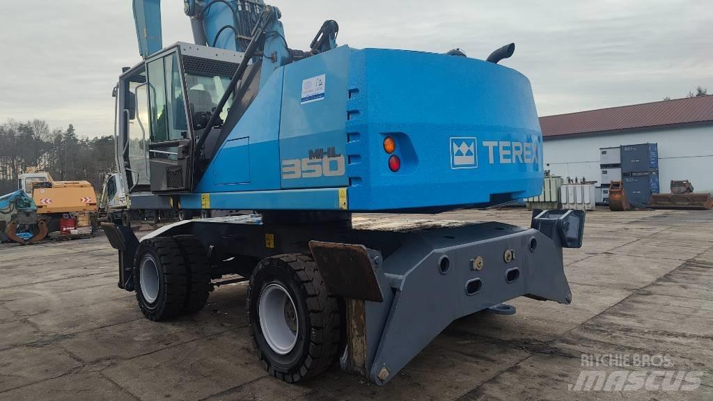 Fuchs MHL 350 E Materialumschlag