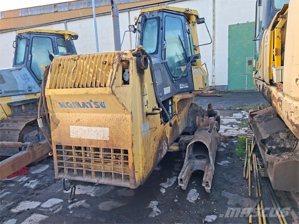 Komatsu D65EX-12 Andere Transporter