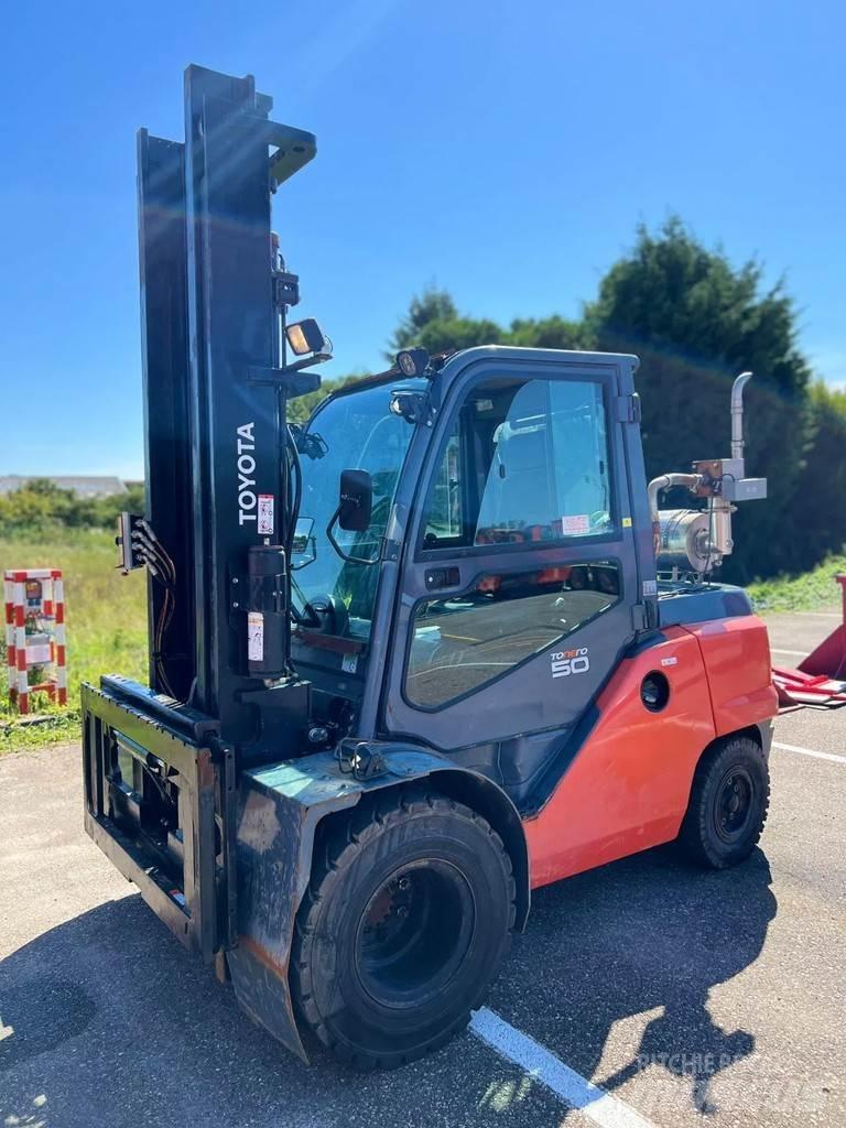 Toyota 40-8FD50N Dieselstapler