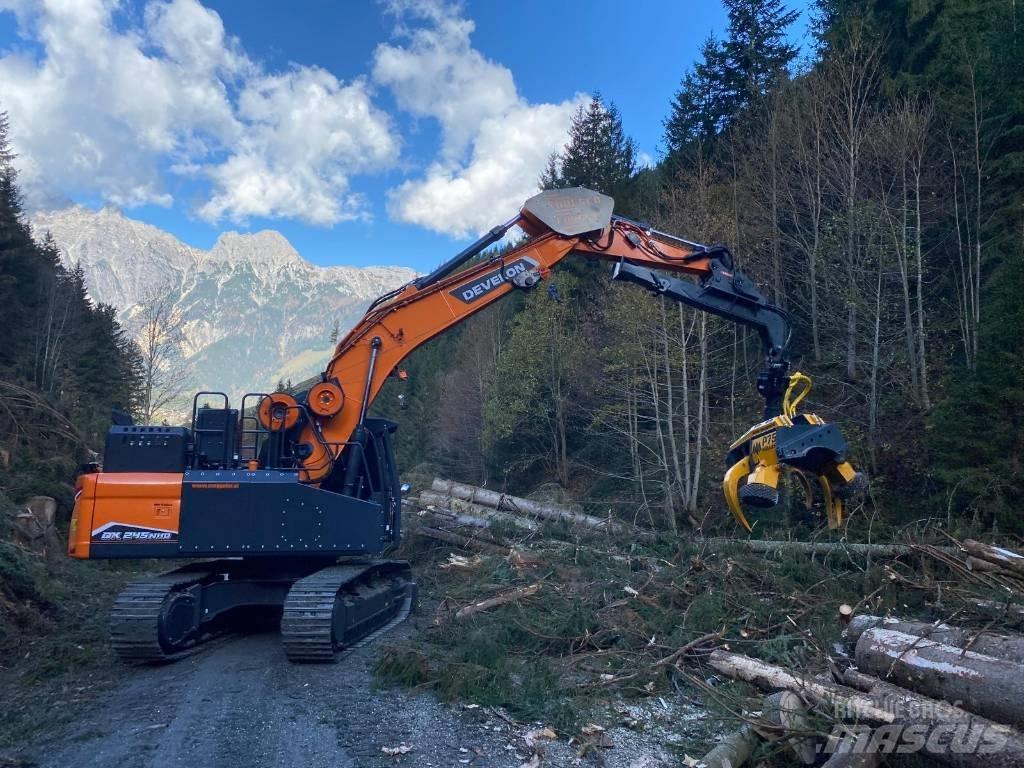 Doosan DX 235 NLC-5 Raupenbagger