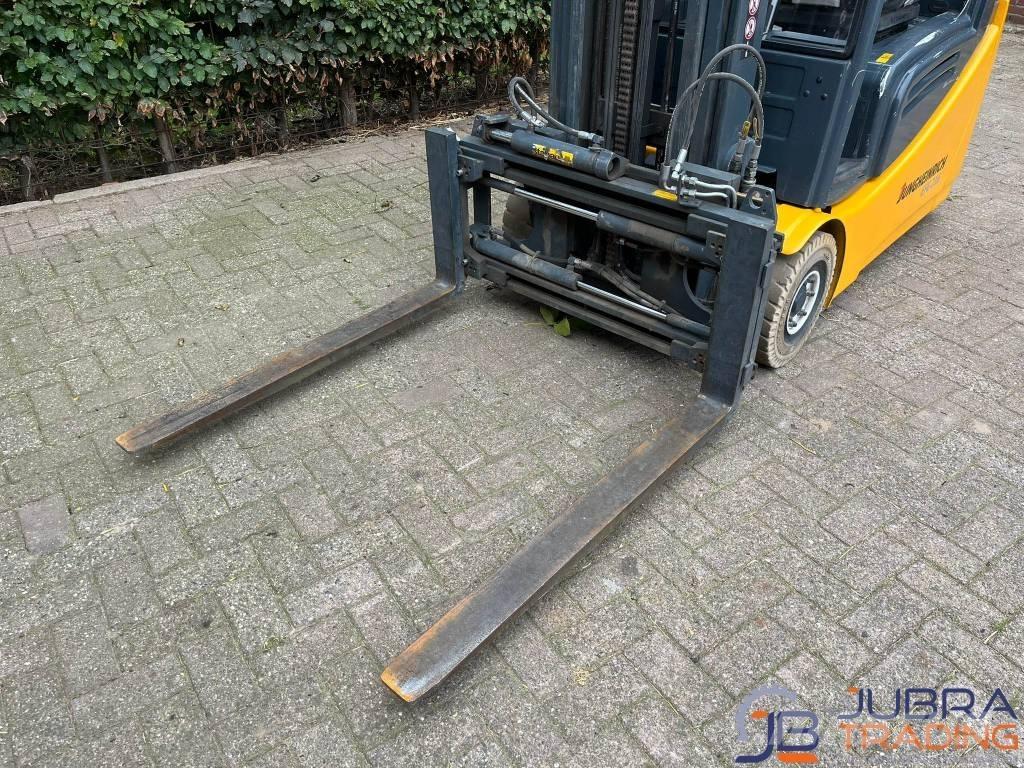 Jungheinrich EFG216 Elektrostapler