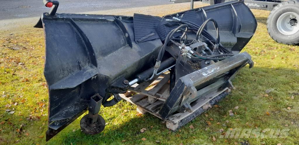 Pome 320 Schneeschilde und -pflüge