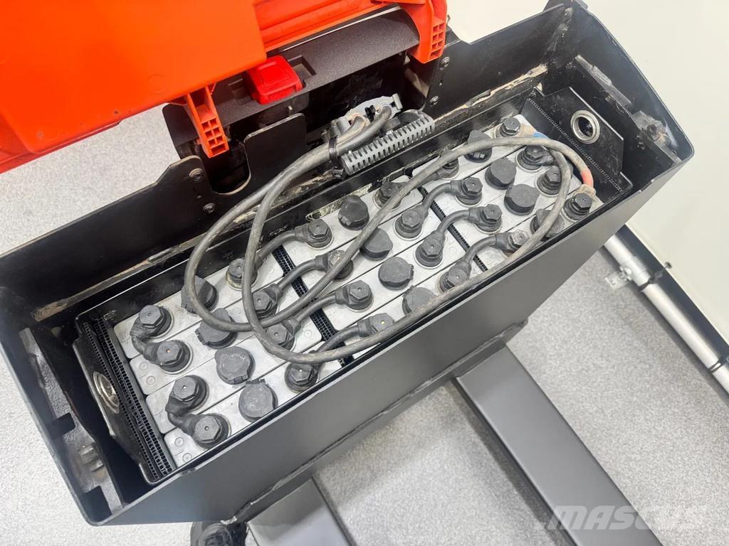 BT LWE 160 Niedergabelstapler