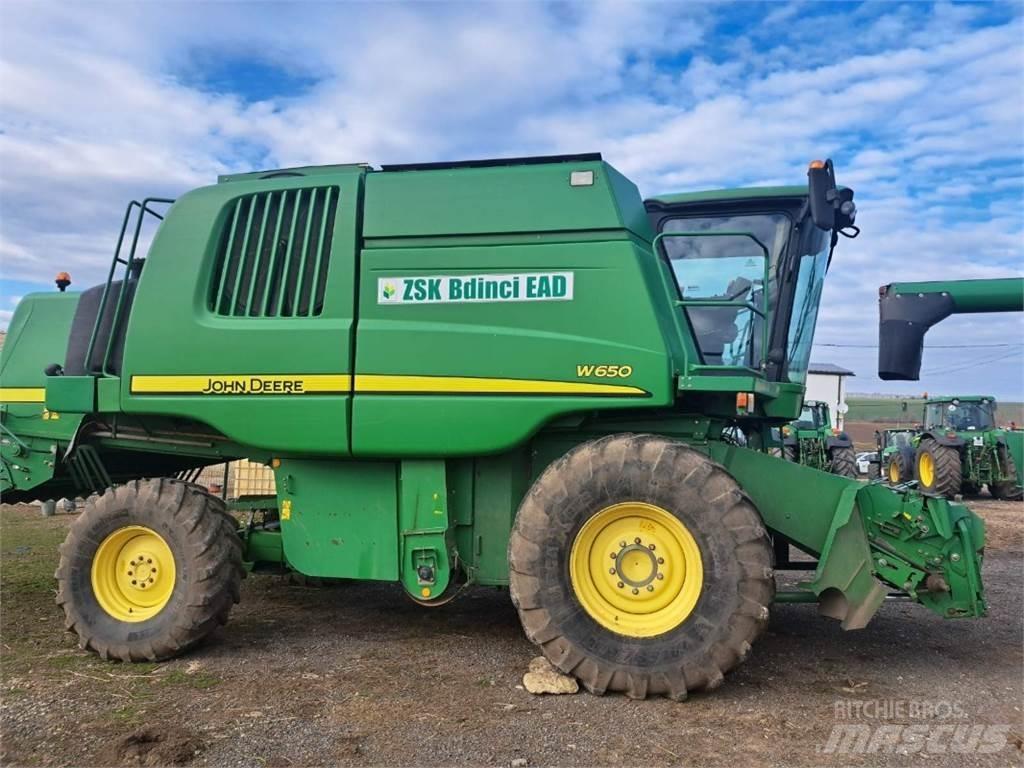 John Deere W650 Mähdrescher