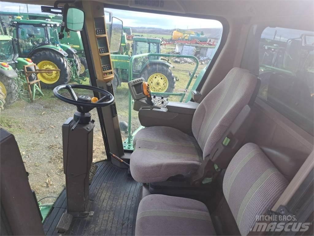 John Deere W650 Mähdrescher