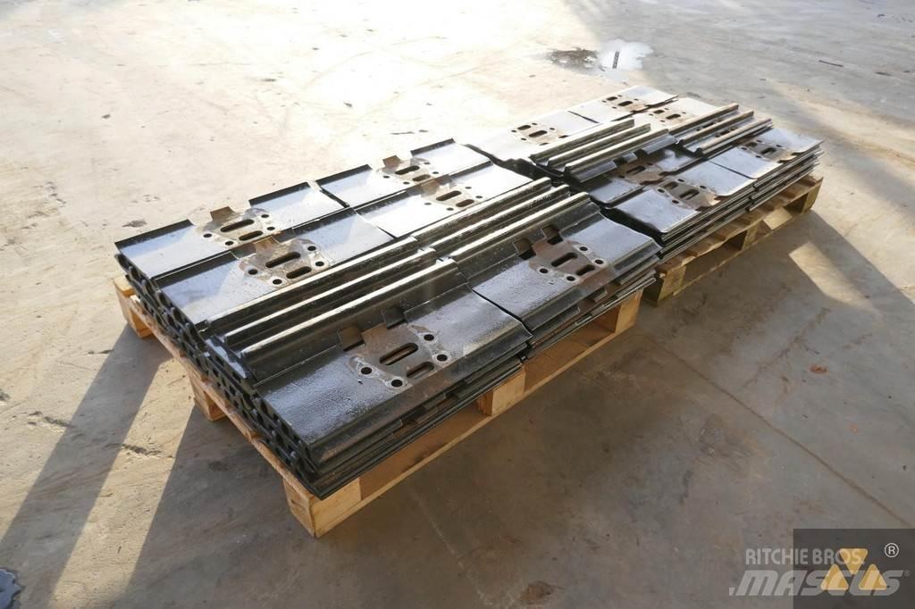 CAT 330 Trackshoes Chassis