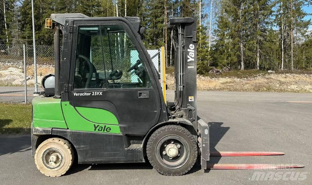Yale GLP 25 VX Gasstapler