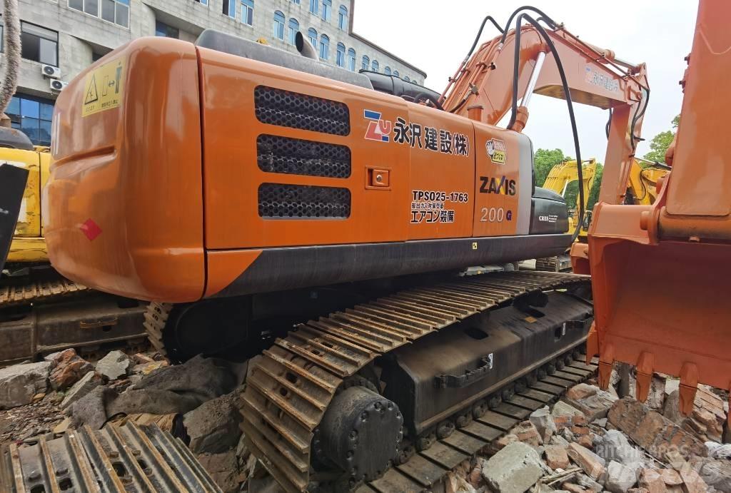 Hitachi ZX 200 Raupenbagger