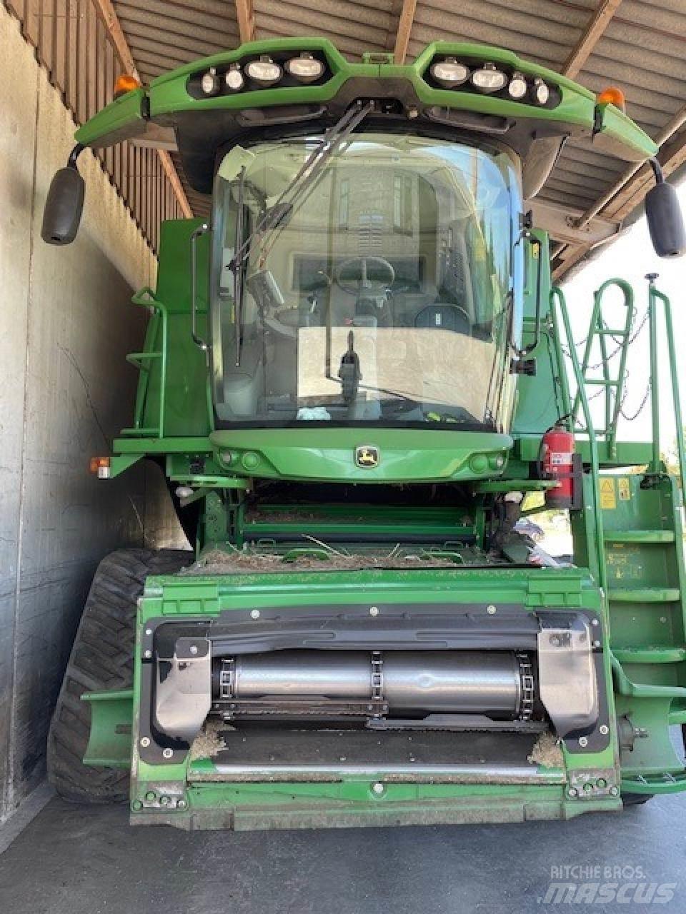 John Deere S 680 i Mähdrescher
