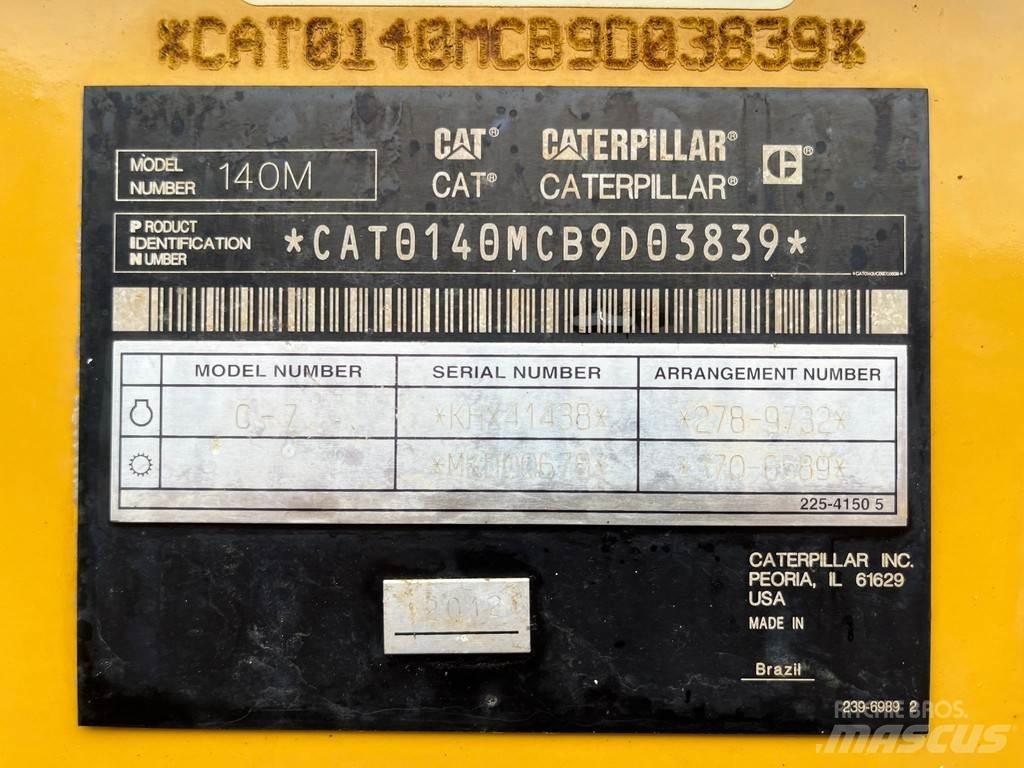 CAT 140M Grader
