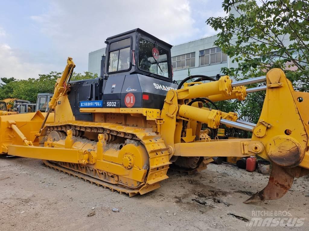 Shantui SD 32 Bulldozer