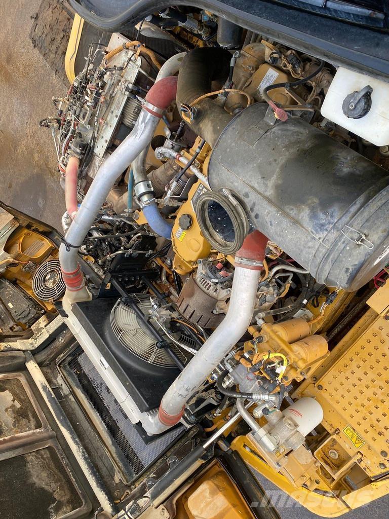 CAT 725C2 NVT Dumper - Knickgelenk