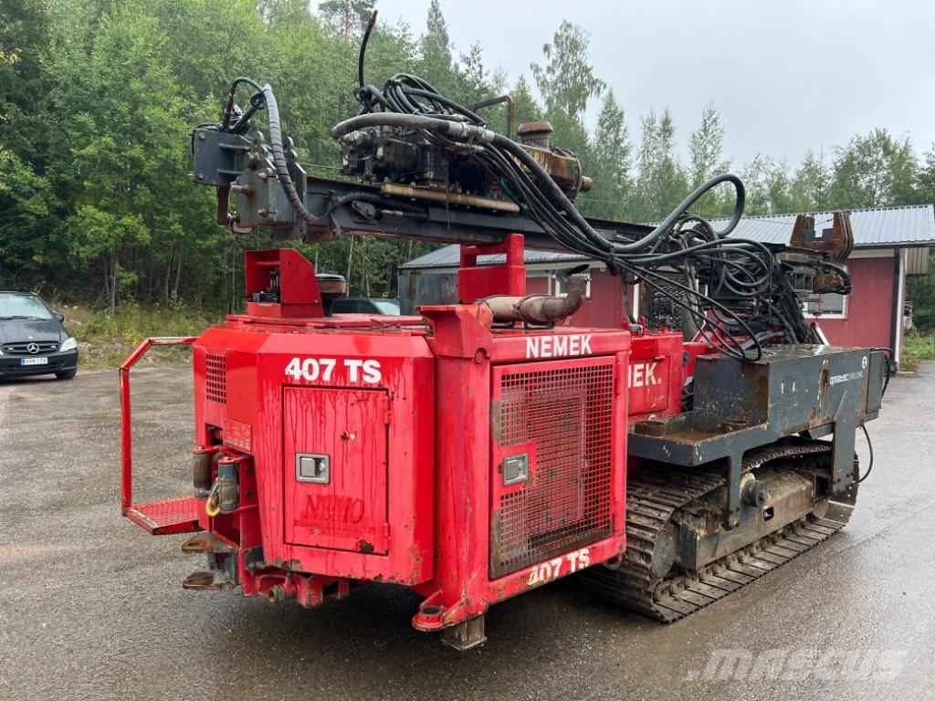 Nemek 407 TS Brunnenbohrgeräte