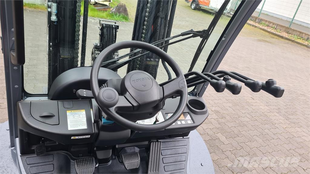 Toyota 02-8FGJF35 Gasstapler