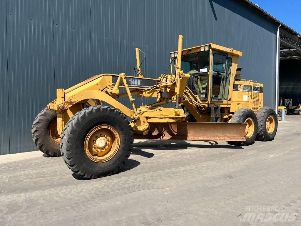 CAT 140H Grader