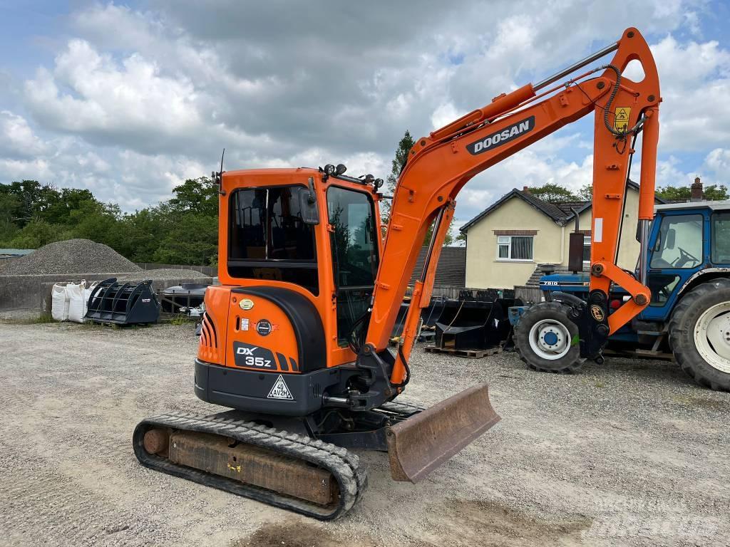 Doosan DX35Z Minibagger < 7t