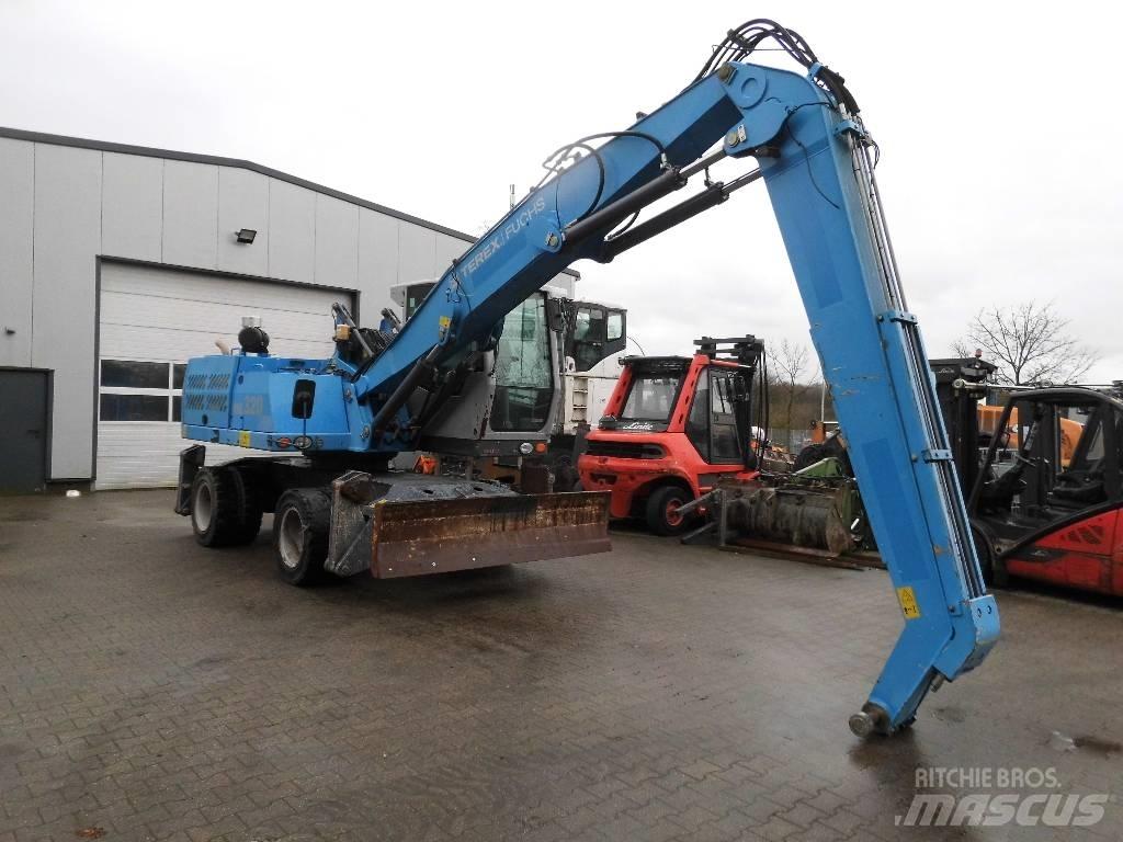 Fuchs MHL 320 Materialumschlag