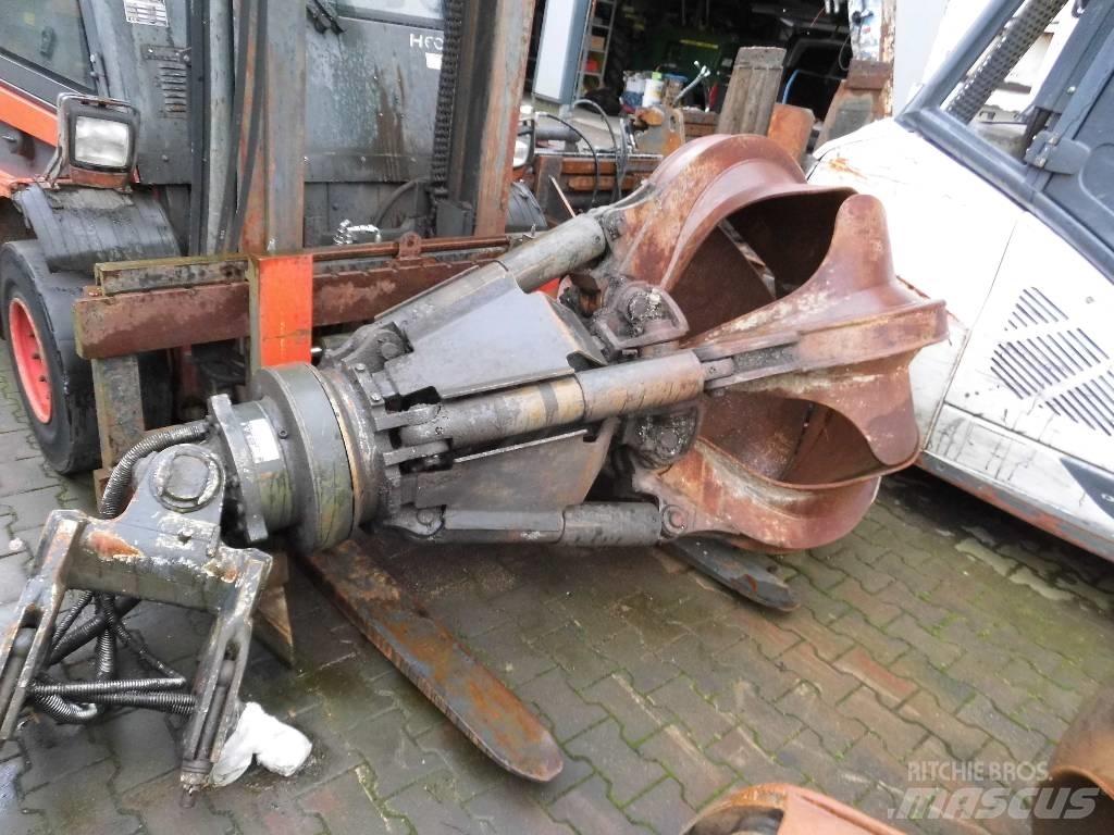 Fuchs MHL 320 Materialumschlag