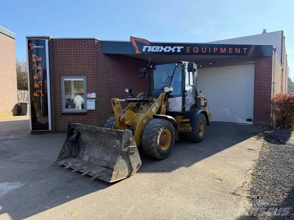 CAT 907M Radlader