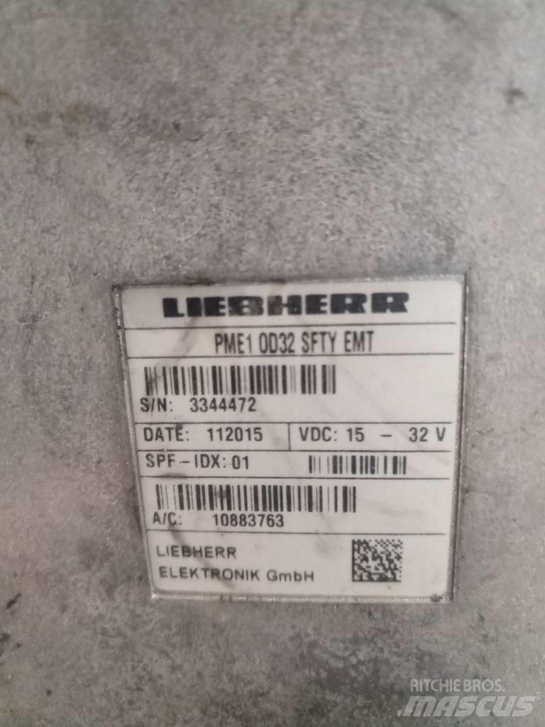 Liebherr R 916 LC Elektronik