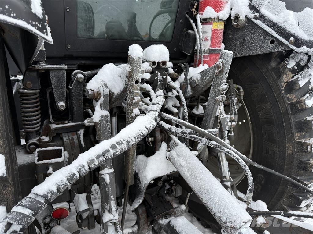 Valtra T191 Traktoren