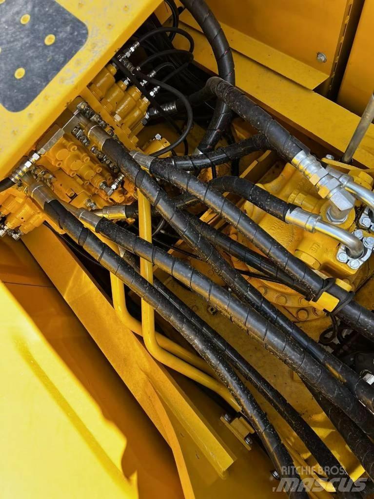 Komatsu PC 200-8N1 Raupenbagger