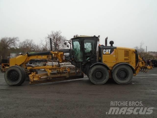 CAT 140 M 2 AWD Grader