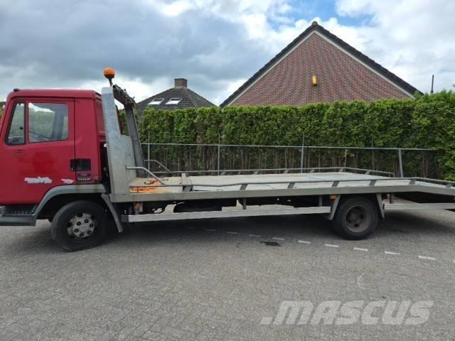 DAF 45.180 Pritschenwagen/Pritschenwagen mit Seitenklappe