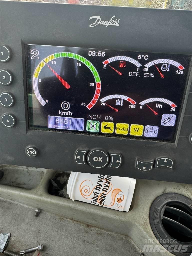 Lännen 8600I Baggerlader