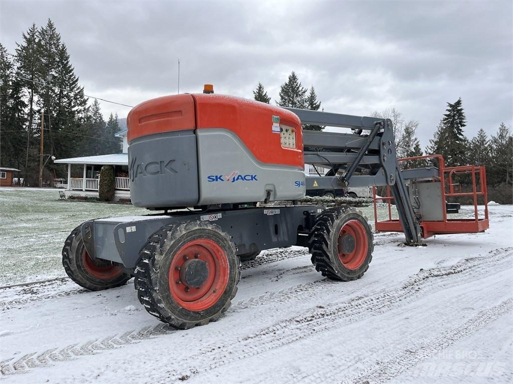 SkyJack SJ 46 AJ Gelenkteleskoparbeitsbühnen