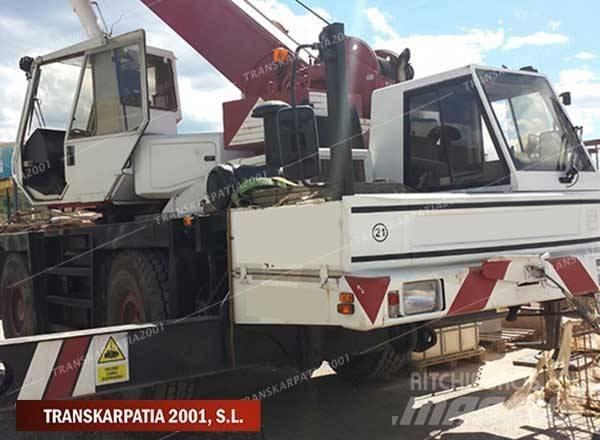 PPM ATT 400 All-Terrain-Krane